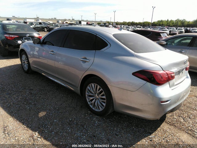 2016 Infiniti Q70, VIN: JN1BY1PP8GM630185