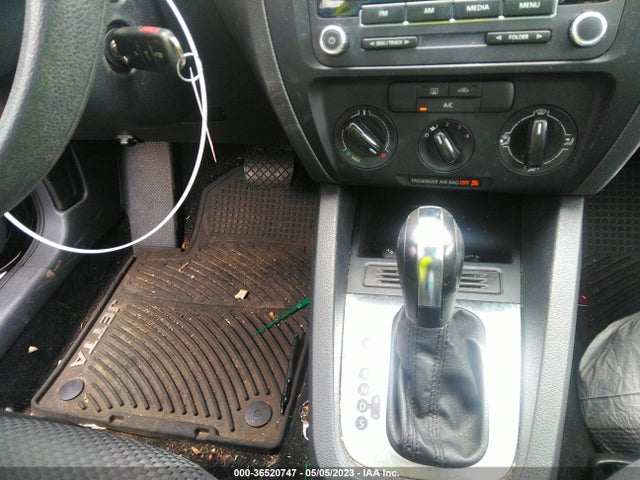 3VW2K7AJ2EM410545 Volkswagen Jetta Sedan S