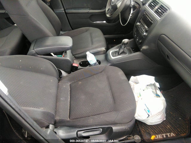 3VW2K7AJ2EM410545 Volkswagen Jetta Sedan S