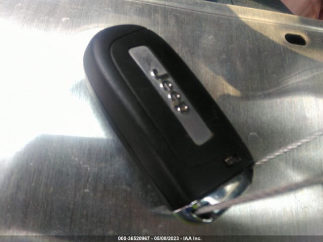 3C4NJCBB7JT193996 Jeep Compass Latitude
