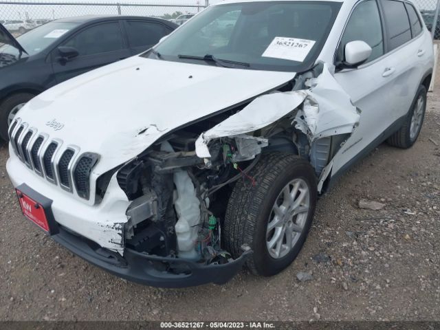 1C4PJLCB4FW669159 Jeep Cherokee Latitude