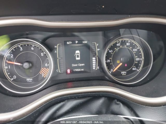 1C4PJLCB4FW669159 Jeep Cherokee Latitude