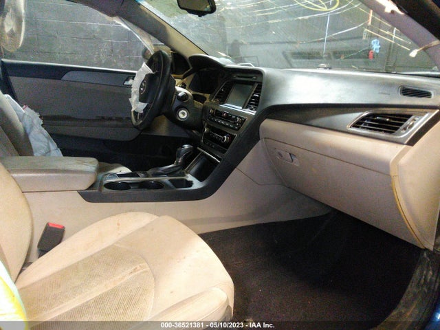 2016 HYUNDAI SONATA 2.4L SE VIN: 5NPE24AF7GH420832