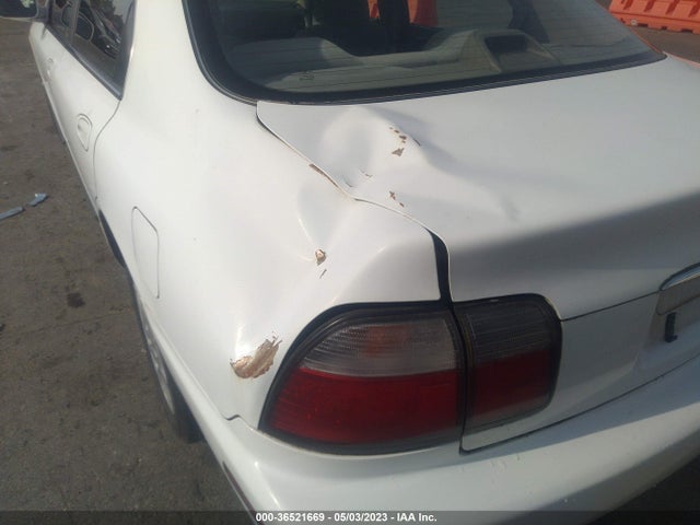 1996 HONDA ACCORD LX/EX VIN: 1HGCD5633TA266760
