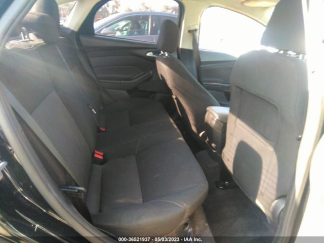 1FADP3F23HL325345 Ford FOCUS SE