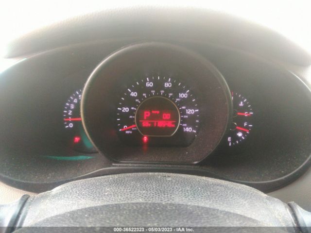 KNDJP3A53F7115767 KIA SOUL +