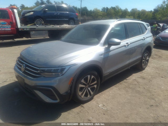3VVFB7AX8PM072128 Volkswagen TIGUAN S