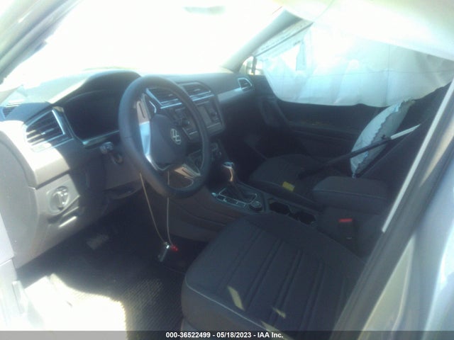 3VVFB7AX8PM072128 Volkswagen TIGUAN S