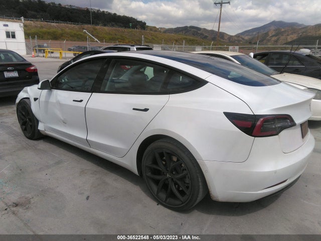 Tesla Model 3 Long Range 2021 5YJ3E1EB0MF928493 Image 3