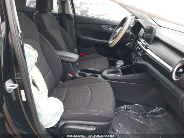 3KPF24AD6ME268982 KIA Forte Lxs