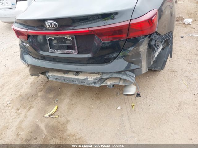3KPF24AD6ME268982 KIA Forte Lxs