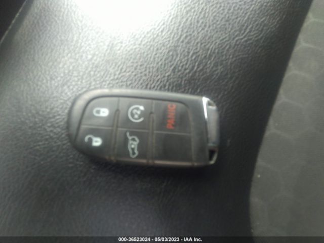 3C4NJDBB8JT392934 Jeep Compass Latitude