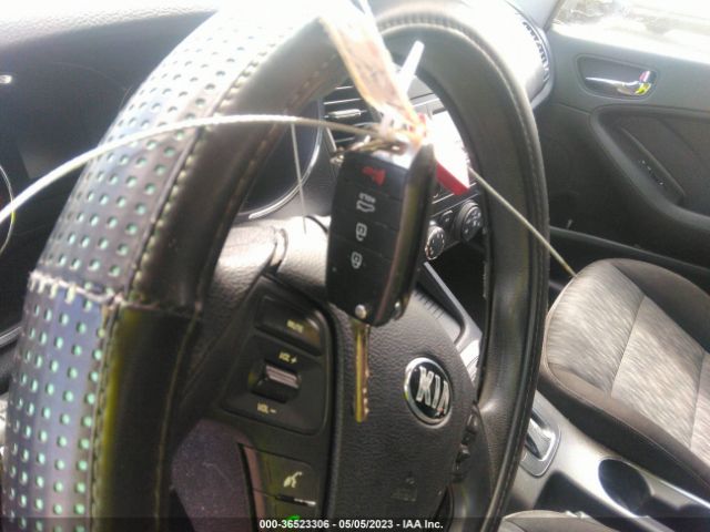 KNAFK4A65G5438750 KIA FORTE LX