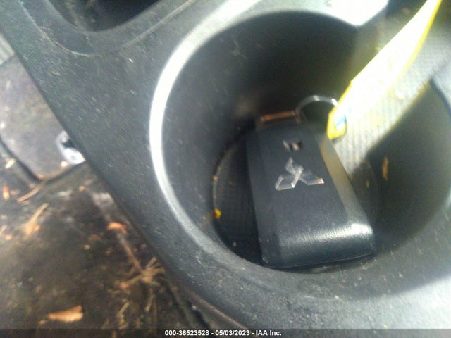 ML32A4HJXFH057216 Mitsubishi Mirage Es/rf