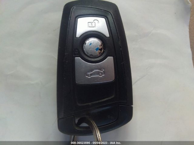 WBA3C1C59FP852071 BMW 3 Series 328i