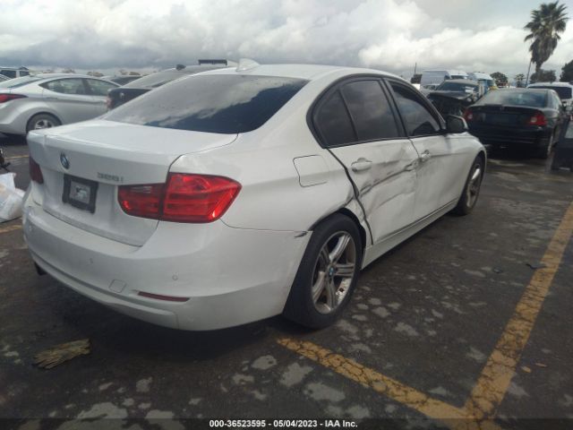 WBA3C1C59FP852071 BMW 3 Series 328i