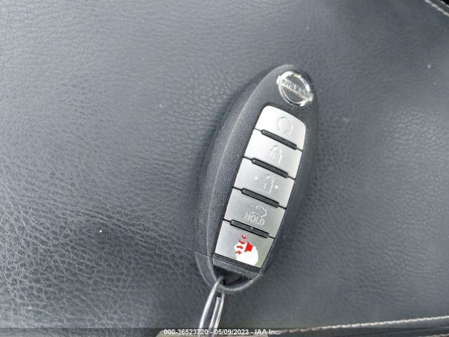 1N4AA6AP5HC429957 Nissan Maxima Platinum