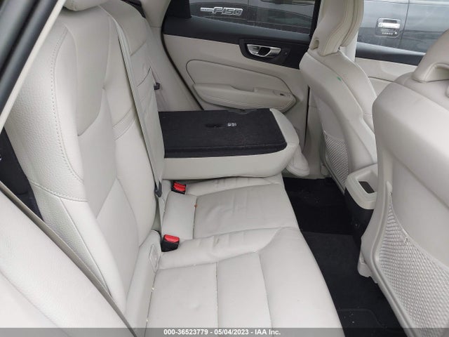 2021 VOLVO XC60 MOMENTUM VIN: YV4A22RK6M1777634
