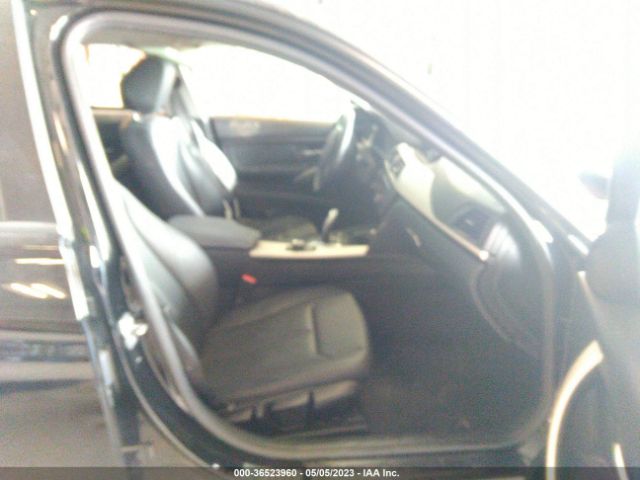 WBA3C3C5XFP663599 BMW 3 Series 320i Xdrive
