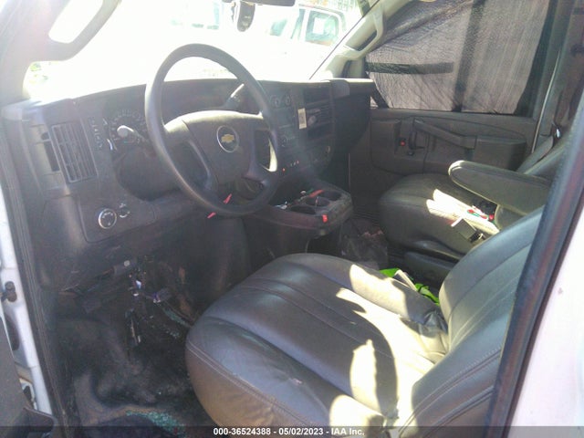 Chevrolet EXPRESS CARGO VAN 2018 1GCWGBFP9J1175770 Image 5