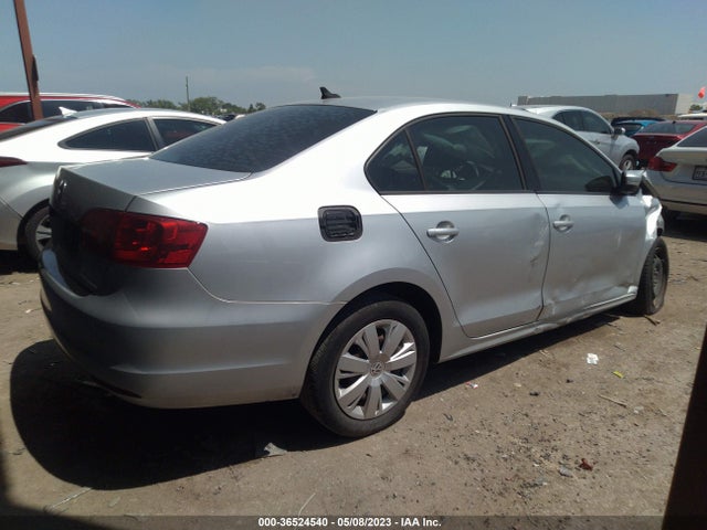 3VWD07AJ8EM222823 Volkswagen Jetta Sedan Se