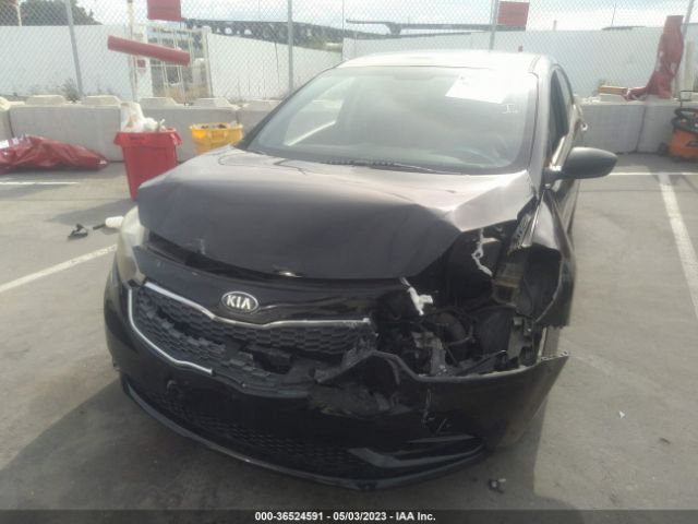 KNAFK4A60F5425869 KIA FORTE LX