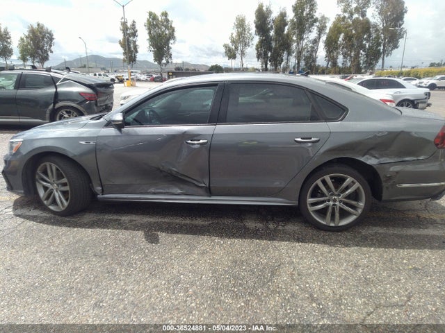 1VWAA7A37JC005793 Volkswagen Passat 2.0t S/r-line
