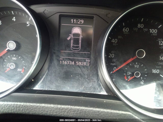 1VWAA7A37JC005793 Volkswagen Passat 2.0t S/r-line