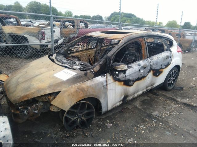 1FADP3M22HL322567 Ford FOCUS SEL
