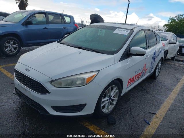Ford FOCUS SE 2016 1FADP3K28GL277197 Image 2