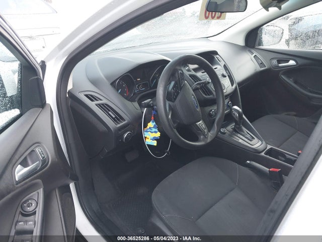 Ford FOCUS SE 2016 1FADP3K28GL277197 Image 5