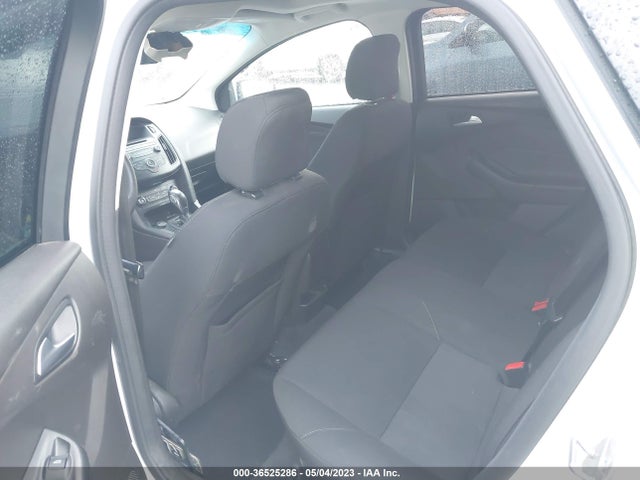 Ford FOCUS SE 2016 1FADP3K28GL277197 Image 8