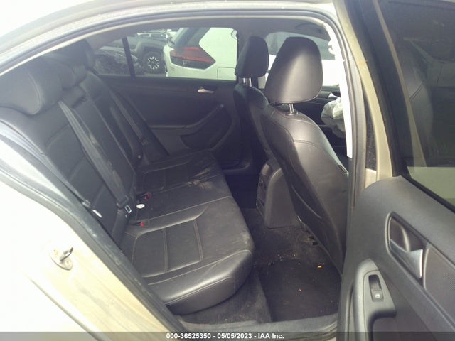 3VWD17AJ8EM287507 Volkswagen Jetta Sedan Se