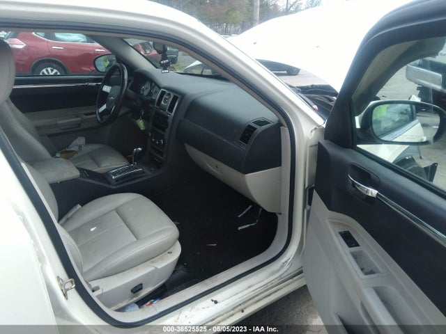 2005 CHRYSLER 300 300 TOURING VIN: 2C3JA53G85H615667
