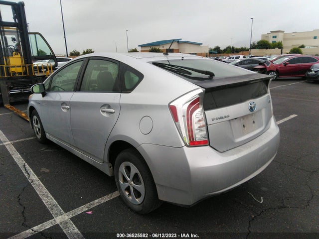 Toyota Prius Four 2015 JTDKN3DU4F0398685 Image 4
