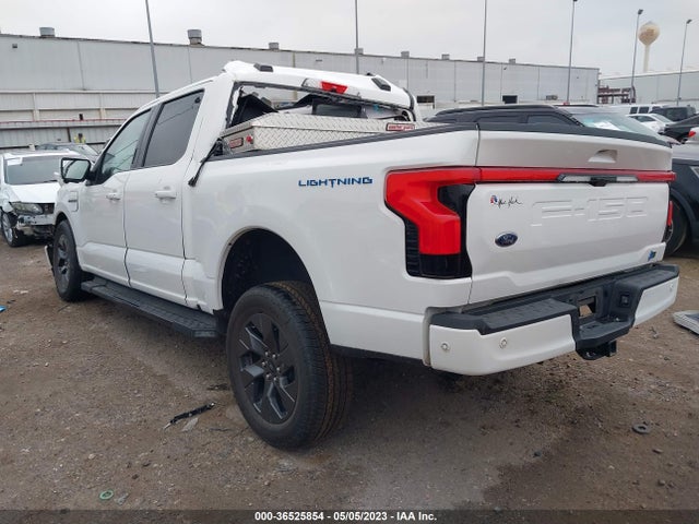 2022 Ford F-150 Lightning, VIN: 1FTVW1EV1NWG11027