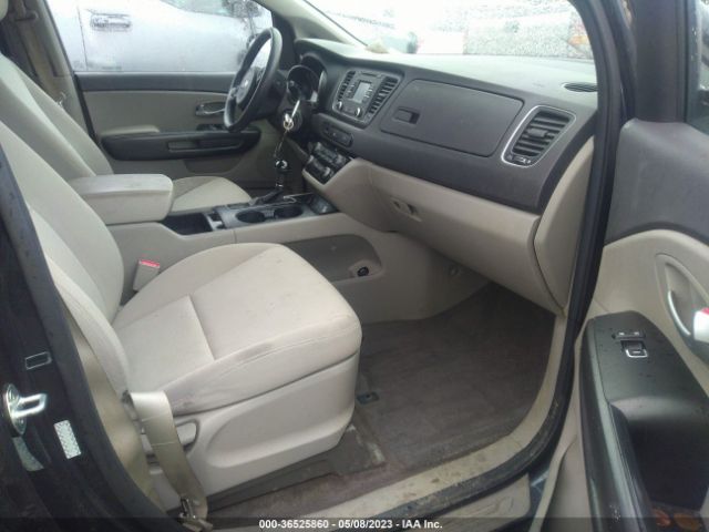 KNDMB5C19F6061348 KIA SEDONA LX