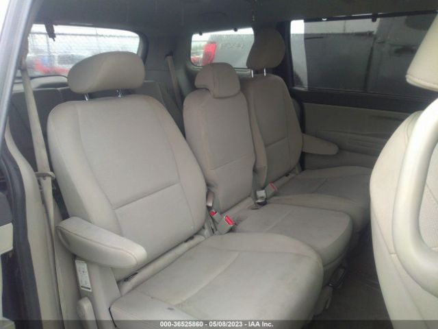 KNDMB5C19F6061348 KIA SEDONA LX