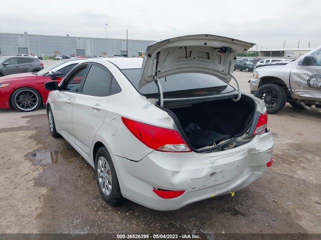 Hyundai ACCENT SE 2017 KMHCT4AE3HU220058 Image 3