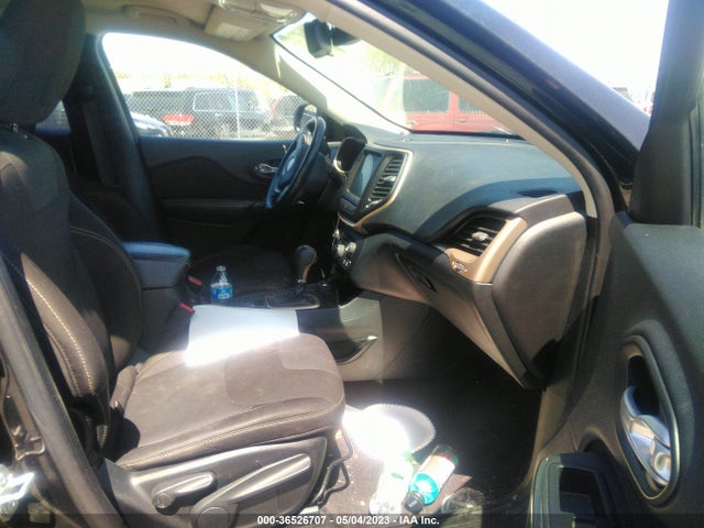 Jeep Cherokee Latitude 2016 1C4PJMCB7GW279440 Image 6
