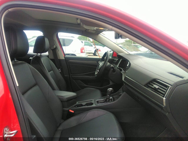 3VWE57BU2KM091317 Volkswagen JETTA SEL
