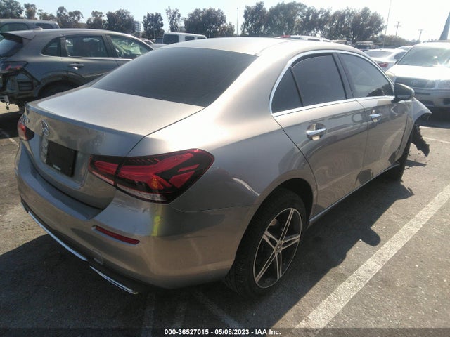 WDD3G4EB9KW022353 Mercedes-Benz A-class A 220