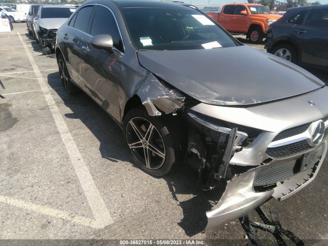 WDD3G4EB9KW022353 Mercedes-Benz A-class A 220