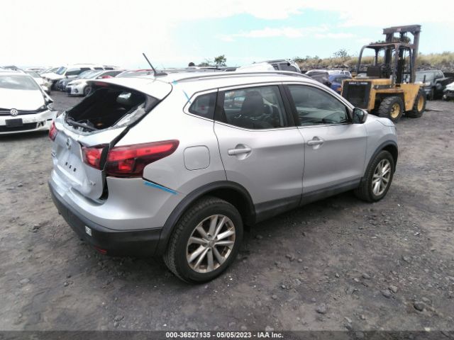JN1BJ1CP9HW036477 Nissan Rogue Sport Sv