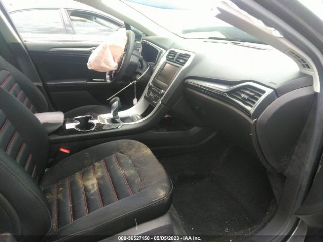 3FA6P0H71GR259488 Ford FUSION SE