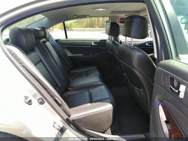 2011 HYUNDAI GENESIS VIN: KMHGC4DE2BU120814