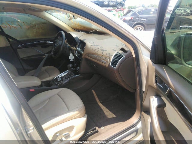 WA1LFAFP3EA100868 Audi Q5 Premium Plus