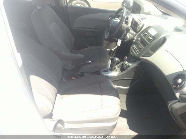 Chevrolet SONIC LS 2014 1G1JA6SH9E4132352 Image 6