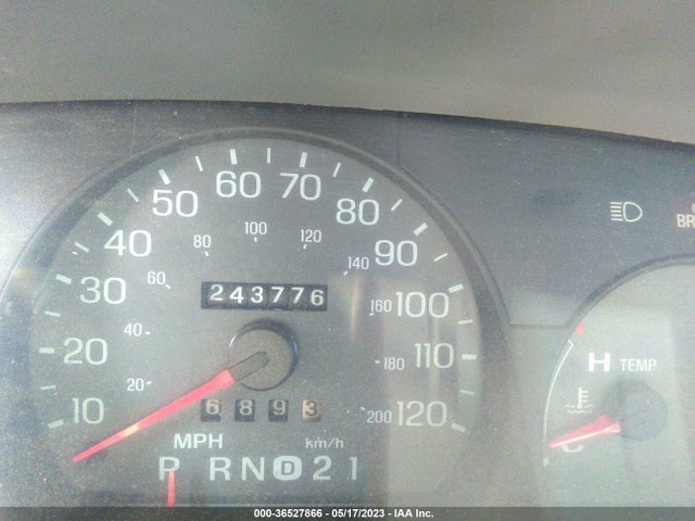 2003 MERCURY GRAND MARQUIS LS VIN: 2MEFM75W53X614096