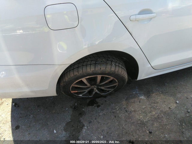 3VWDB7AJXHM332075 Volkswagen Jetta 1.4t Se